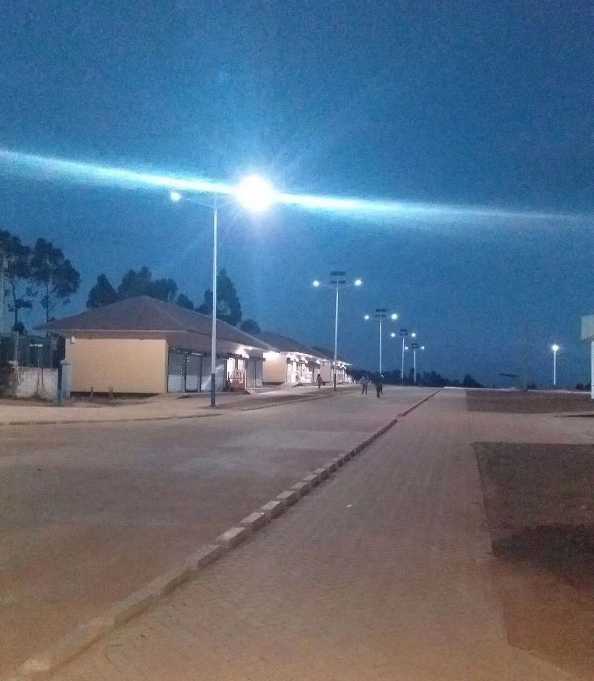 巴青县非洲科特迪瓦太阳能路灯工程